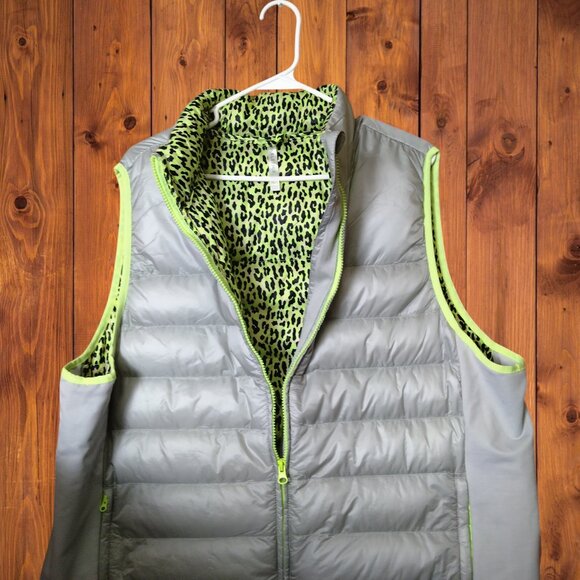 Fabletics Women's XXL/1X Elliot Mineral Grey Puffer Vest Cheetah Print Interior - Picture 7 of 9